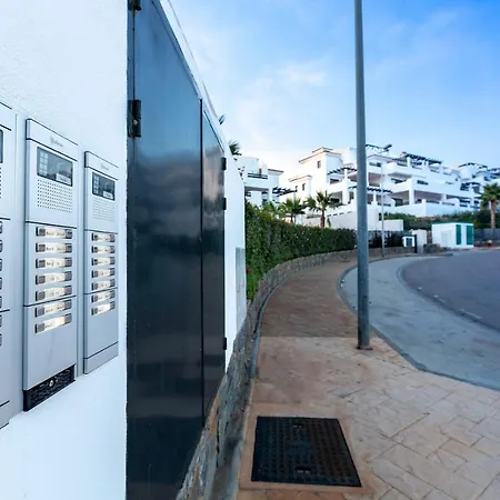 Lotus 2349 Apartman *
