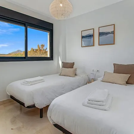 Lotus 2349 Apartman *