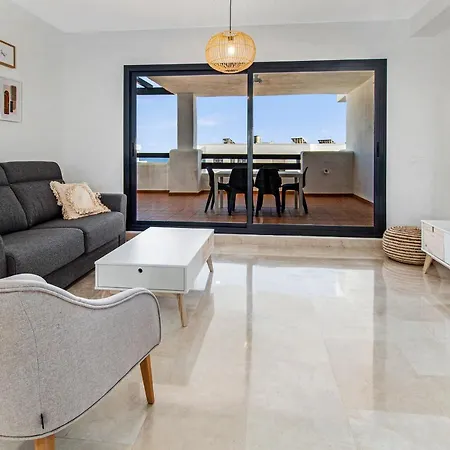 Lotus 2349 Apartman *